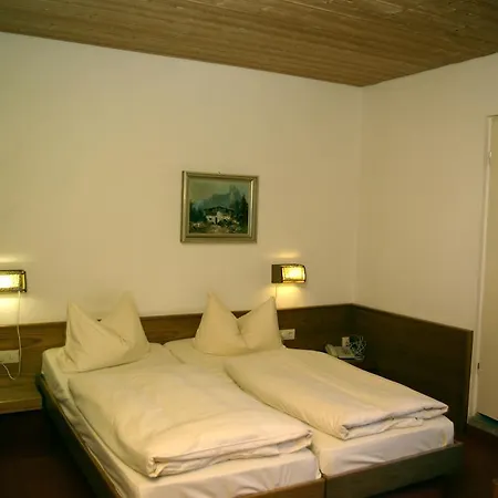 Friedenshoehe 4*